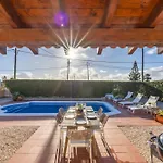 فيلة Casa Arafel